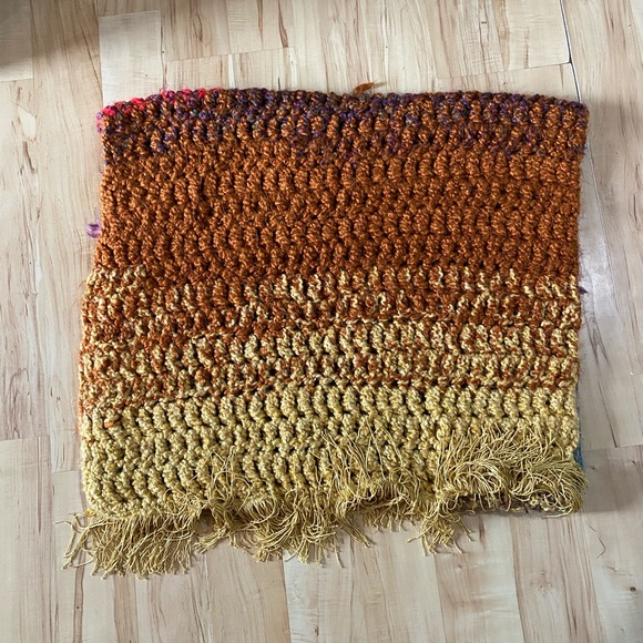 Hand knitted chunk scarf made by @cattheoptimist - Picture 2 of 4